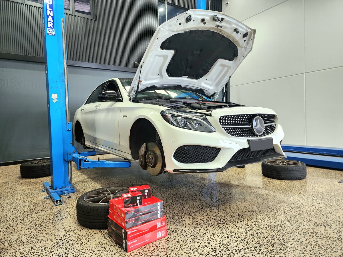 Mercedes-AMG C43 on the hoist for a Brembo brake replacement